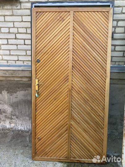 Дверь входная металлическая