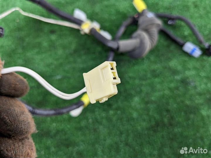 Проводка двери передней правой Toyota Aygo B10 20