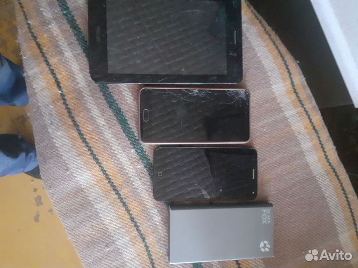 Планшет и телефоны