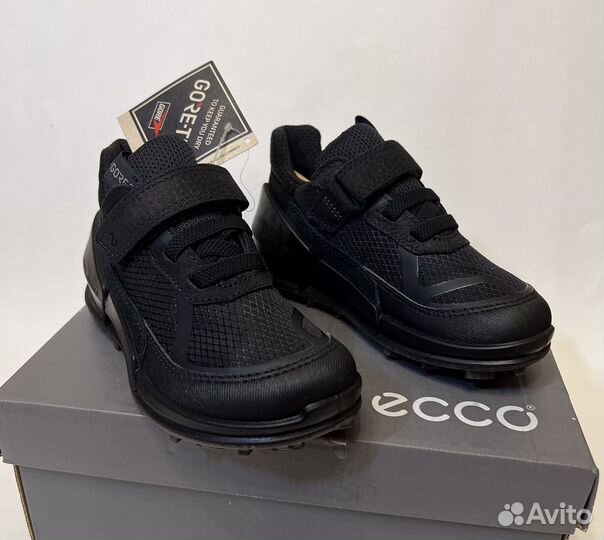 27 Кроссовки Ecco Biom
