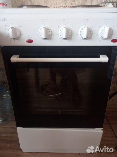 Плита электрическая в отличном состоянии