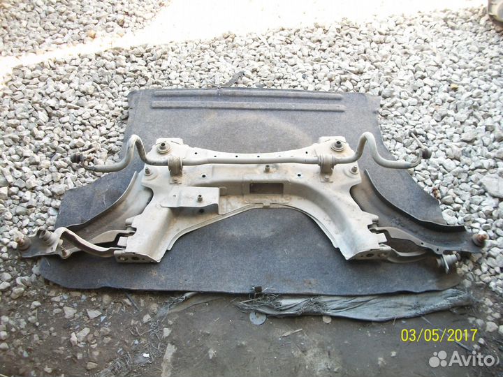 Балка подрамник Renault Scenic II Рено Сценик 2