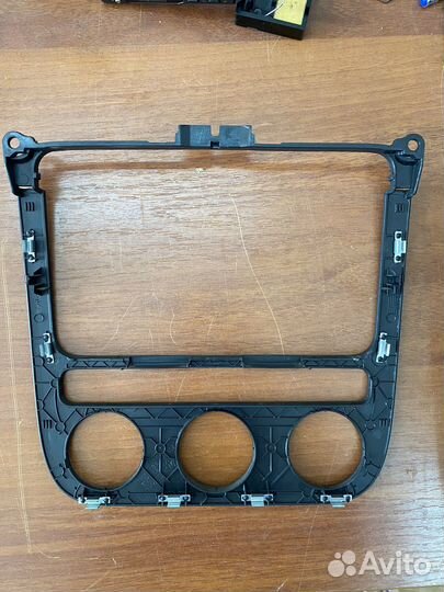 Рамка магнитолы и климата golf 5