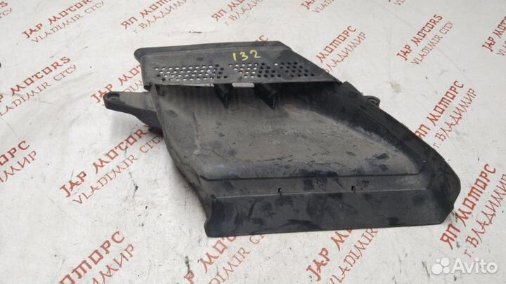 Воздухозаборник Audi A4 B8 седан CAB 2009