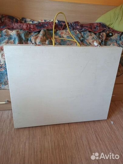 Выставочный чемодан-витрина для украшений