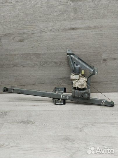 Стеклоподъемник правый Mercedes Sprinter 906 OM651