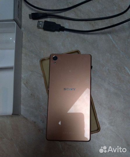 Телефон Sony Xperia Z3