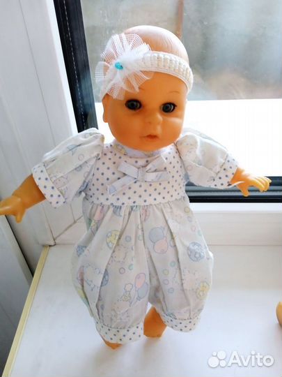 Кукла,28см,глаза закрываются,в одежде