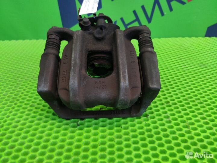 Суппорт тормозной задний левый Bmw 5 F10 N52B25