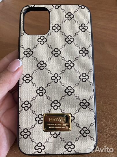 Чехол на iPhone 11