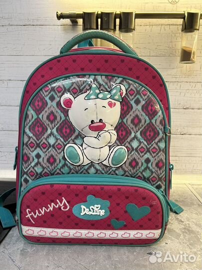 Рюкзак школьный для девочки начальный класс