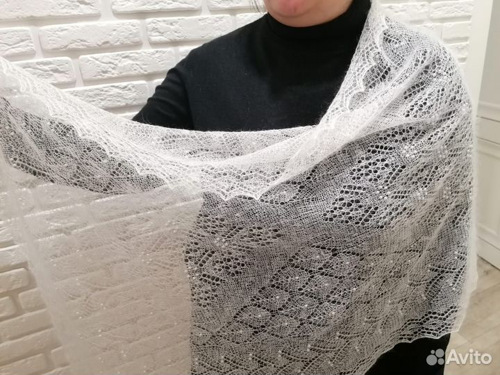 Палантин пуховый новый