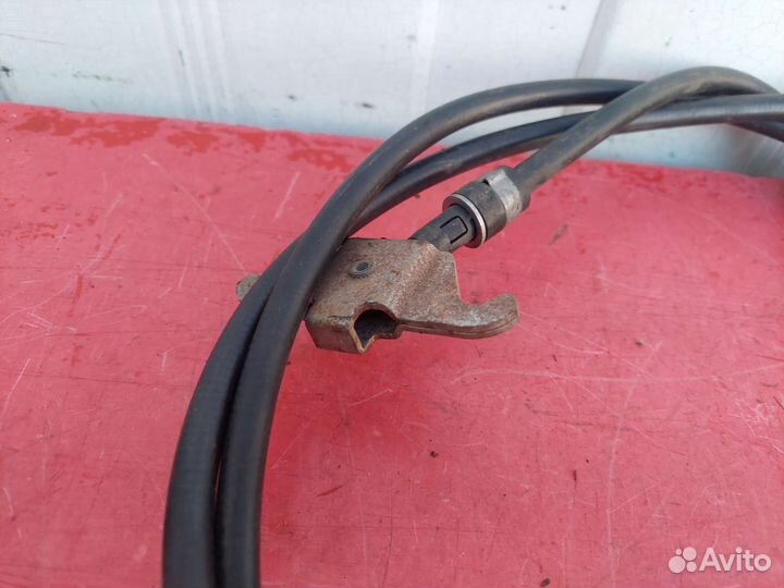 Трос ручного тормоза Volvo XC90 1