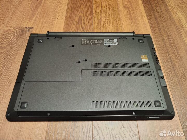 Lenovo B51-80 (15.6,I5 6200,16гб, Samsung 256SSD)