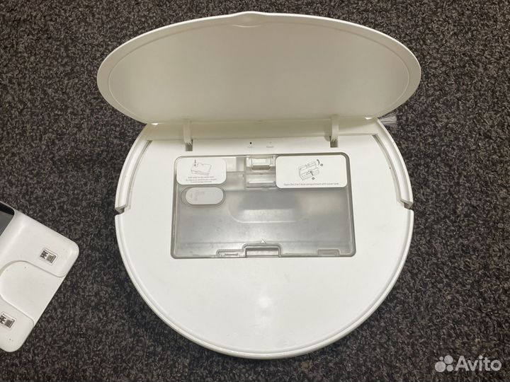 Робот пылесос Xiaomi Mi Robot Vacuum-Mop Essential