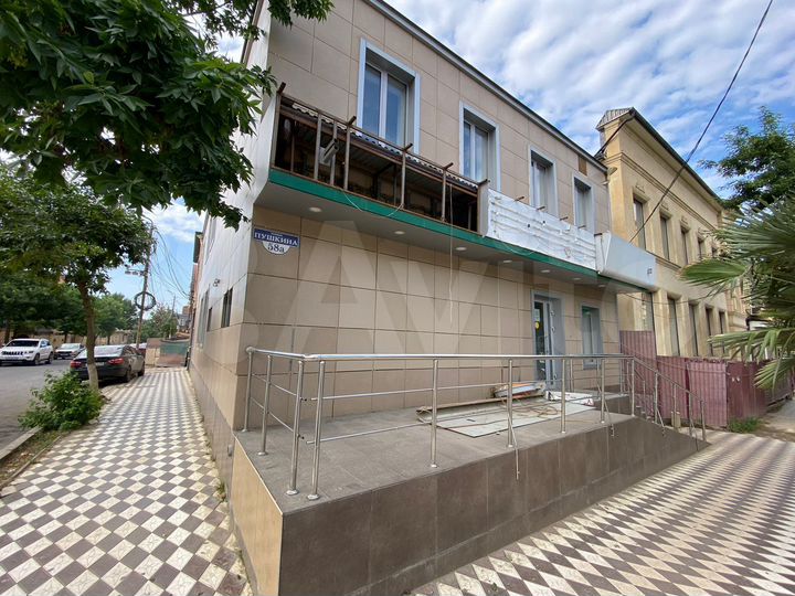 Административно-Офисное Здание, 410.2 м²