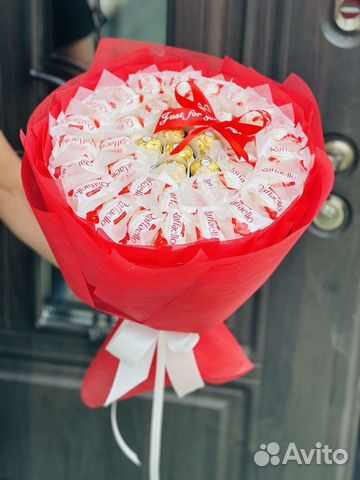 Сладкий букет из конфет Раффаэлло и ферреро роше