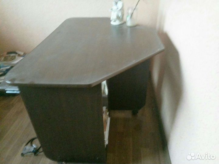 Компьютерный стол бу угловой