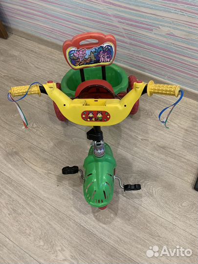 Велосипед трехколесный