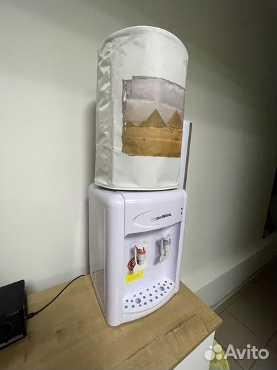 Кулер для воды настольный