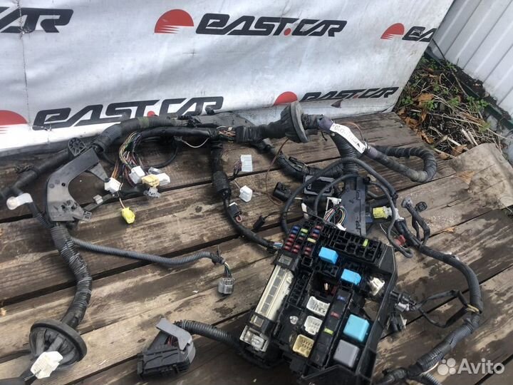 Коса телевизора Toyota Corolla Fielder zre142g 2ZR