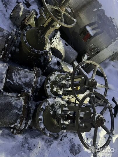 Задвижки бу