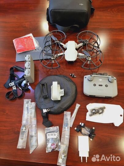 Квадрокоптер DJI Mini 2 fly more Combo