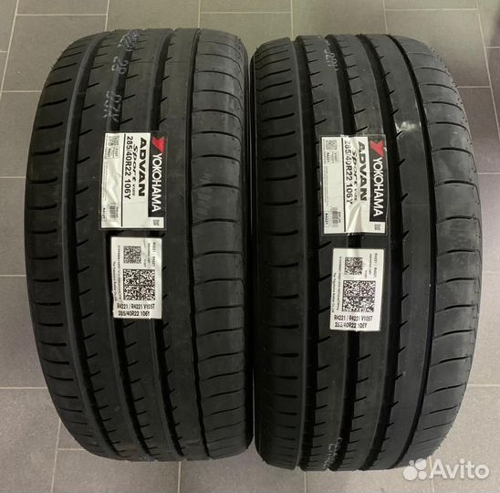 Yokohama Advan Sport V105T 285/40 R22 106T