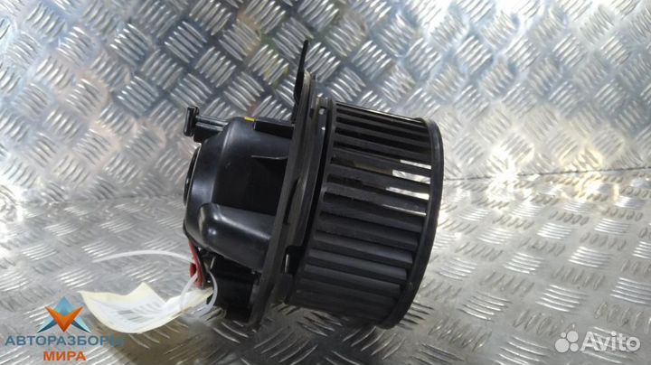 Моторчик печки Skoda Superb 2 2010 1K2820015D