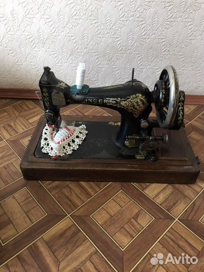 Швейная машина Singer
