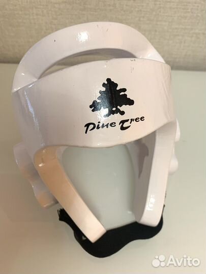 Шлем и перчатки для каратэ