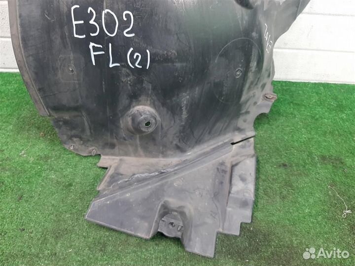 Подкрылок передний левый Mercedes Benz C-Class W2