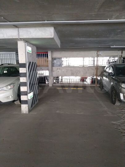 Машиноместо, 14 м²
