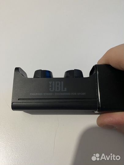 Jbl under armour true wireless streak