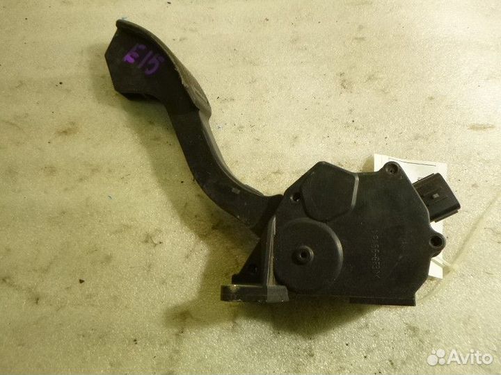 Педаль газа toyota corolla corolla E15 2006