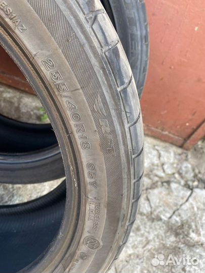 Bridgestone Potenza S001 225/45 R18 и 2.25/40 R18 95Y
