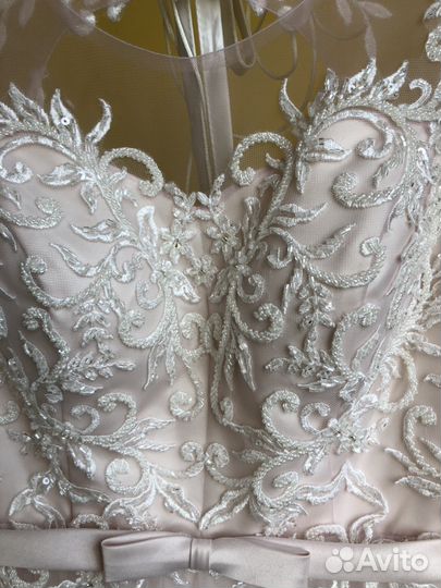 Свадебное платье,нарядное, выпускной, белое, кремо