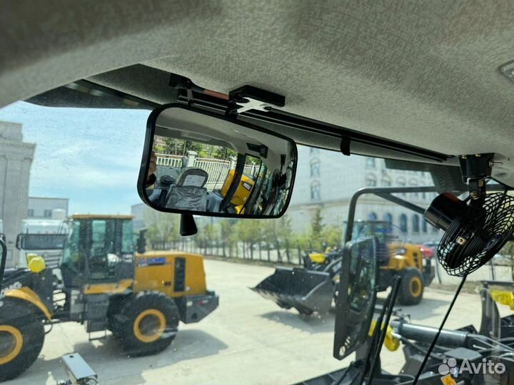 Фронтальный погрузчик XCMG XC938, 2024