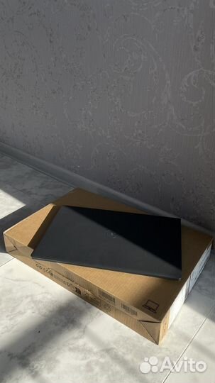 Ноутбук Dell vostro