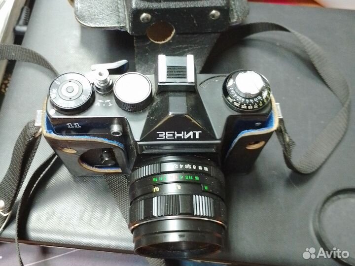 Пленочный фотоаппарат СССР зенит 11 Винтаж