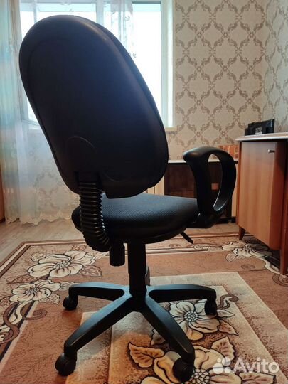 Компьютерное кресло