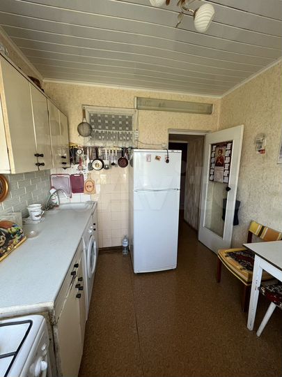 3-к. квартира, 54 м², 3/3 эт.