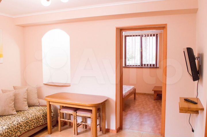 4-к. квартира, 81 м², 1/2 эт.