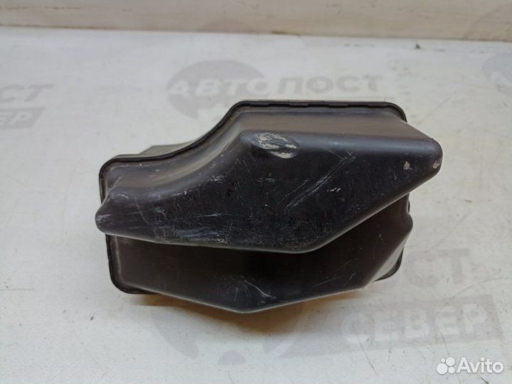 Резонатор воздушного фильтра Nissan Almera N16