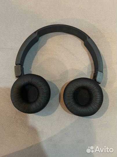 Беспроводные наушники JBL T450BT