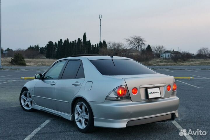 Toyota Altezza 2.0 AT, 1999, 372 000 км