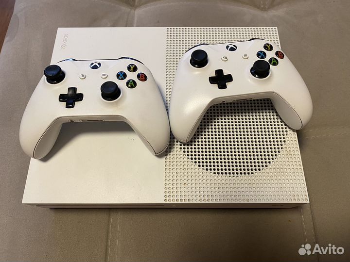 Xbox One S 500 gb