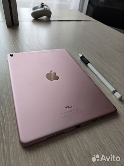 iPad pro 9.7 2016 128gb wi-fi + cellular