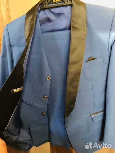 Костюмы школьные