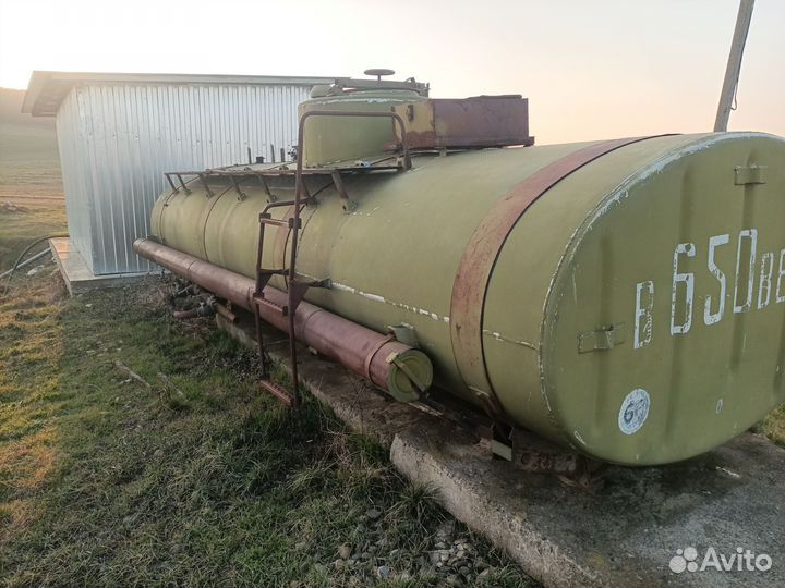 Автоцистерна алюминиевая 9.5 куба